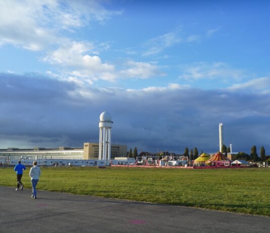 Tempelhofer Feld