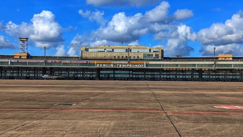 Tempelhofer Feld