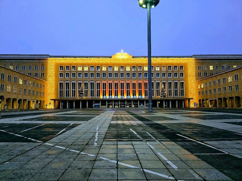 Tempelhofer Feld